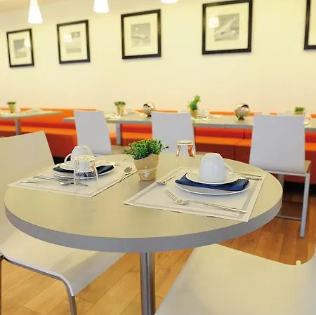 Hotel apartamentowy Zenitude Residences Village Roissy-en-France