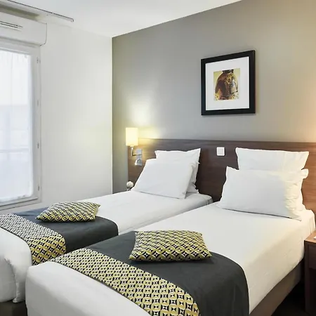 Aparthotel Zenitude Residences Village