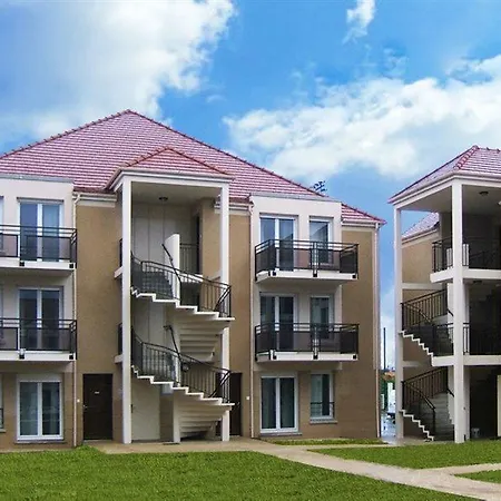 Hotel apartamentowy Zenitude Residences Village