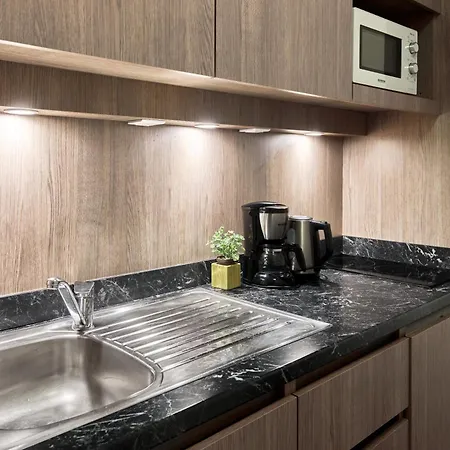 Zenitude Residences Village Apartahotel 3*