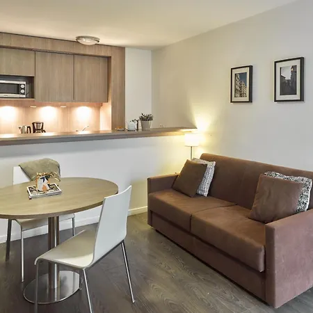 Hotel apartamentowy Zenitude Residences Village Roissy-en-France