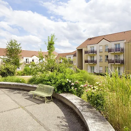 Hotel apartamentowy Zenitude Residences Village 3*