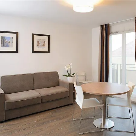 Zenitude Residences Village Hotel apartamentowy 3*