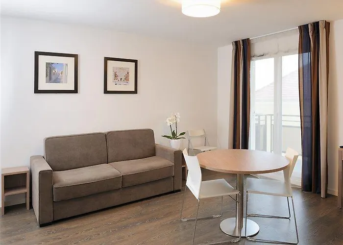 Zenitude Residences Village شقة فندقية 3*